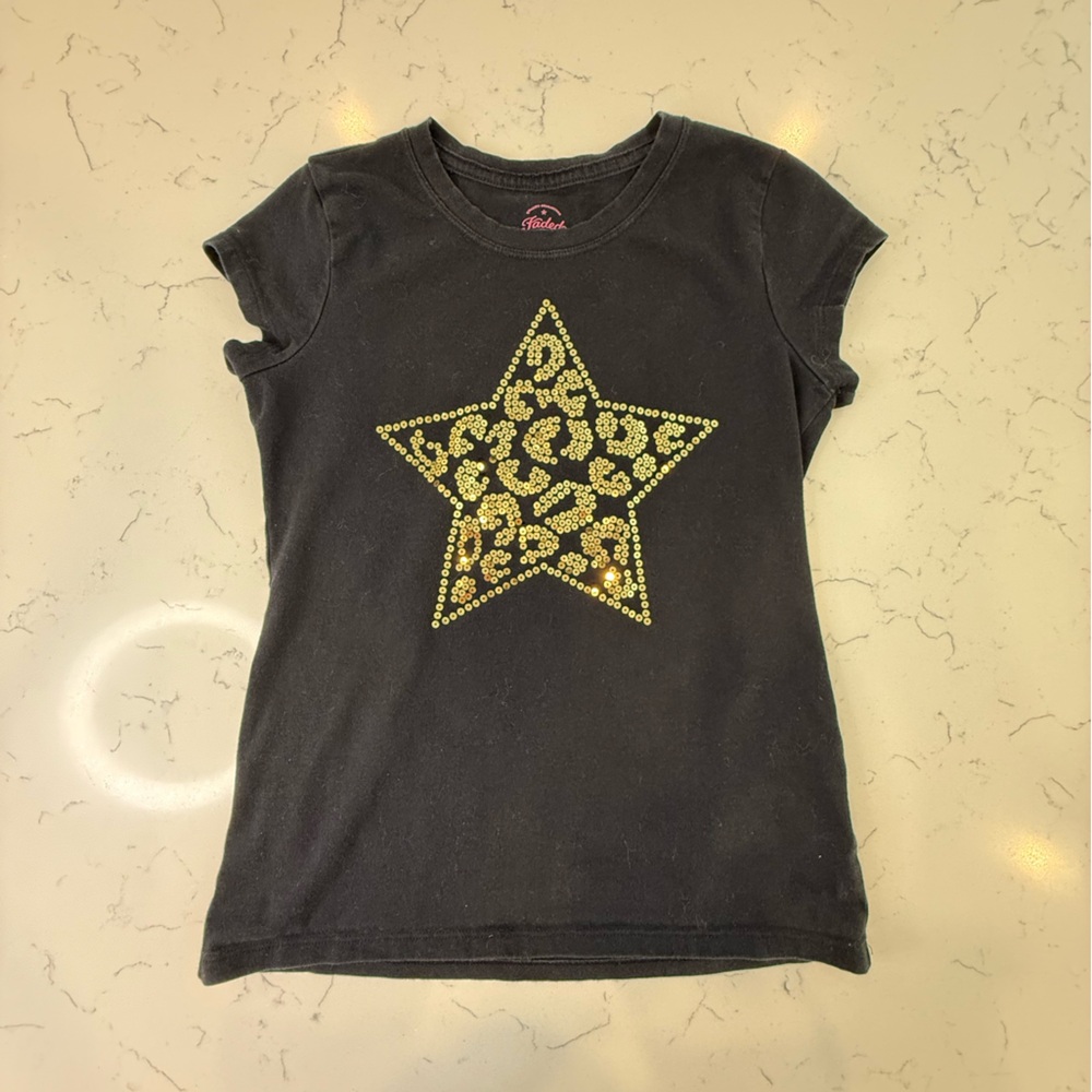 Faded Glory Black and Gold Star Tee Short Sleeve